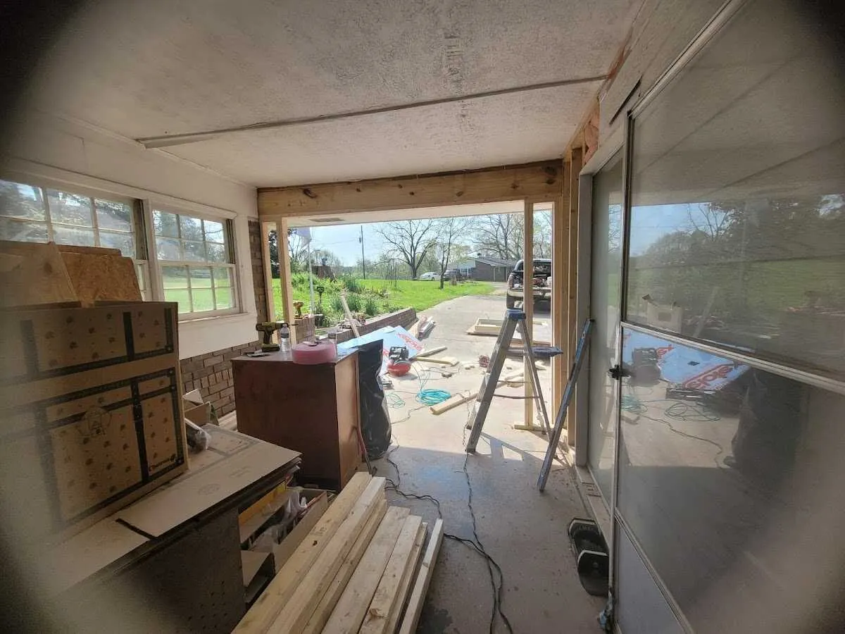 Air movers and dehumidifier for Drying & Dehumidification in Parsons